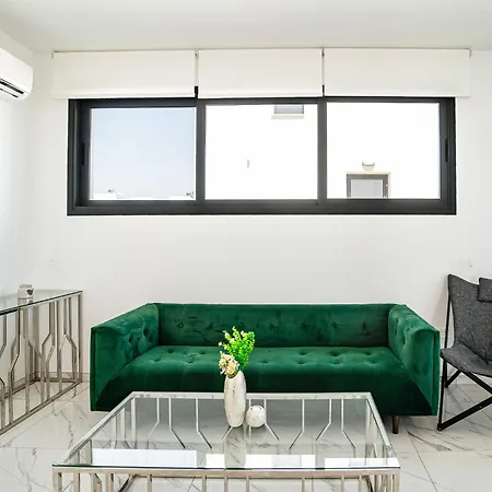 Alassia 20 By Ezoria *