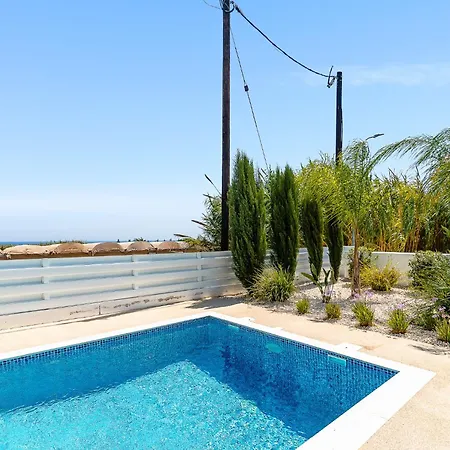 Alassia 20 By Ezoria *