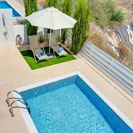 Alassia 20 By Ezoria * Paralimni