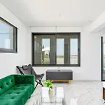 Alassia 20 By Ezoria Villa Paralimni