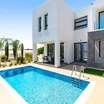 Alassia 20 By Ezoria Villa Paralimni