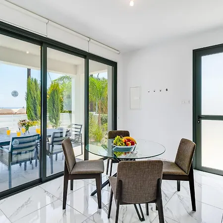 Alassia 20 By Ezoria