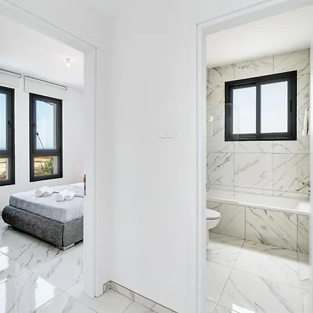 Alassia 20 By Ezoria Βίλα *