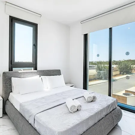 Vila Alassia 20 By Ezoria
