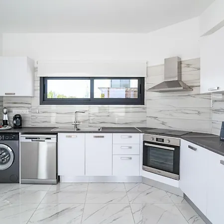 Vila Alassia 20 By Ezoria *