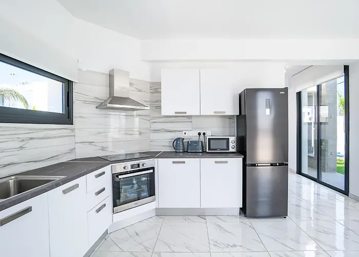 Villa Alassia 20 By Ezoria