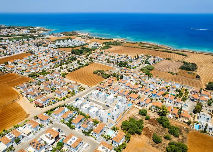 Alassia 20 By Ezoria Villa