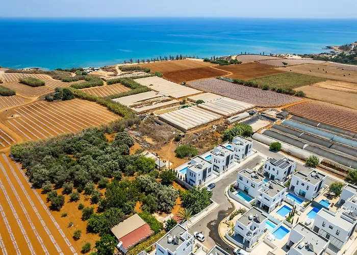 Alassia 20 By Ezoria *