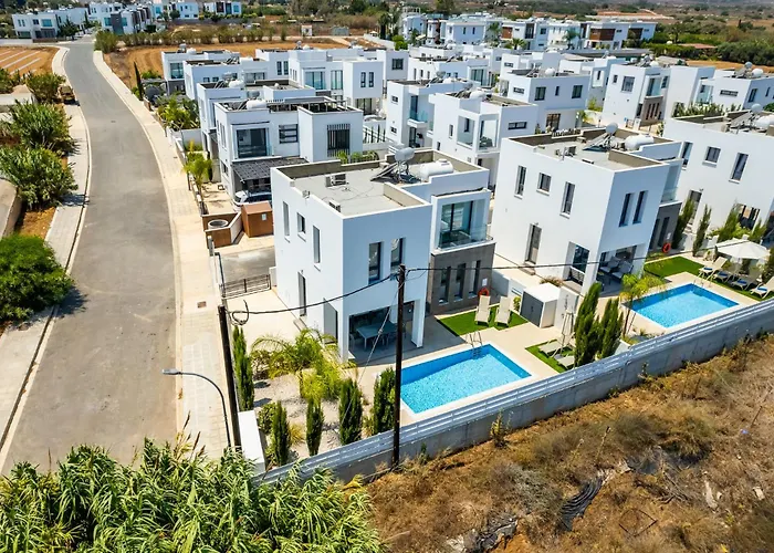 Alassia 20 By Ezoria