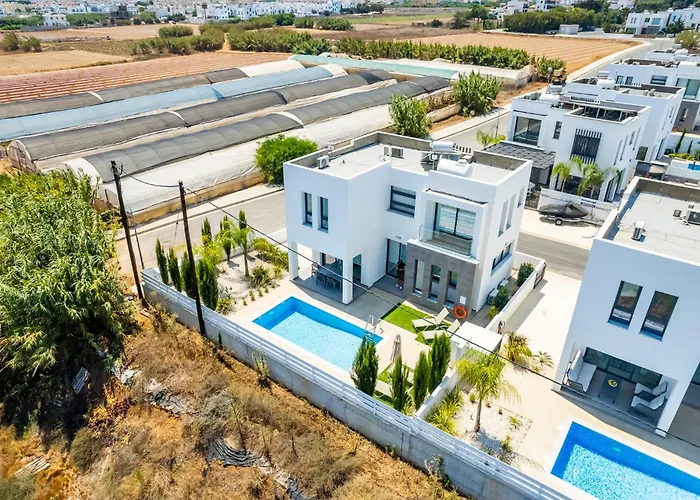 Villa Alassia 20 By Ezoria