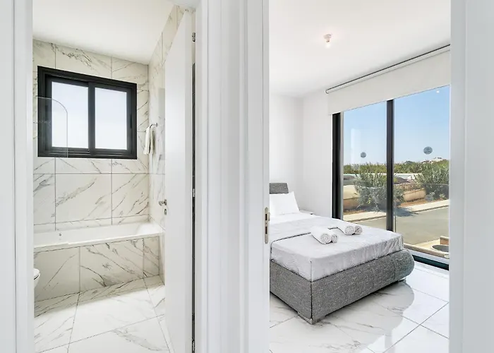 Villa Alassia 20 By Ezoria Paralimni