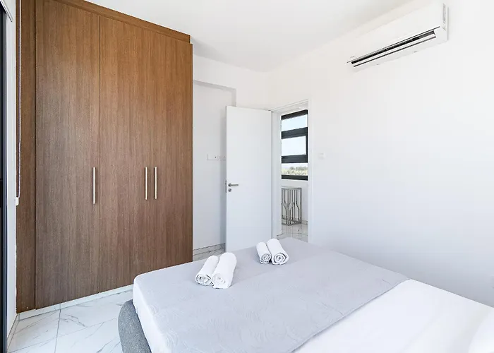 Alassia 20 By Ezoria Villa Paralimni