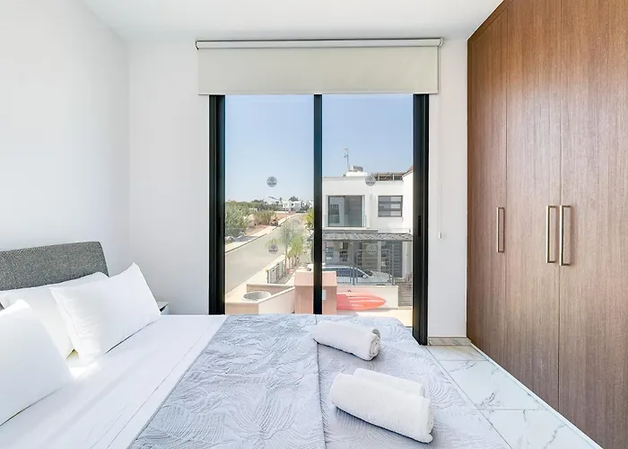 Villa Alassia 20 By Ezoria